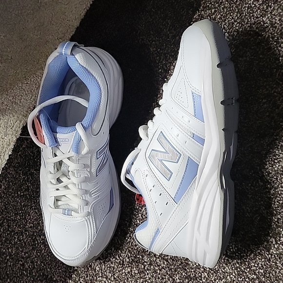 *HP* NEW Womens New Balance Sneakers Size 8D - Picture 4 of 7